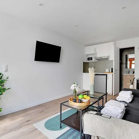 Eugene - Kremlin-bicetre Apartament