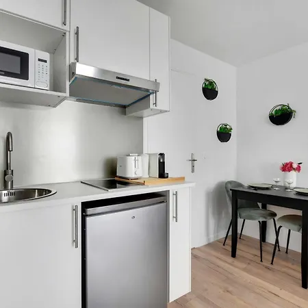 Eugene - Kremlin-bicetre Apartament
